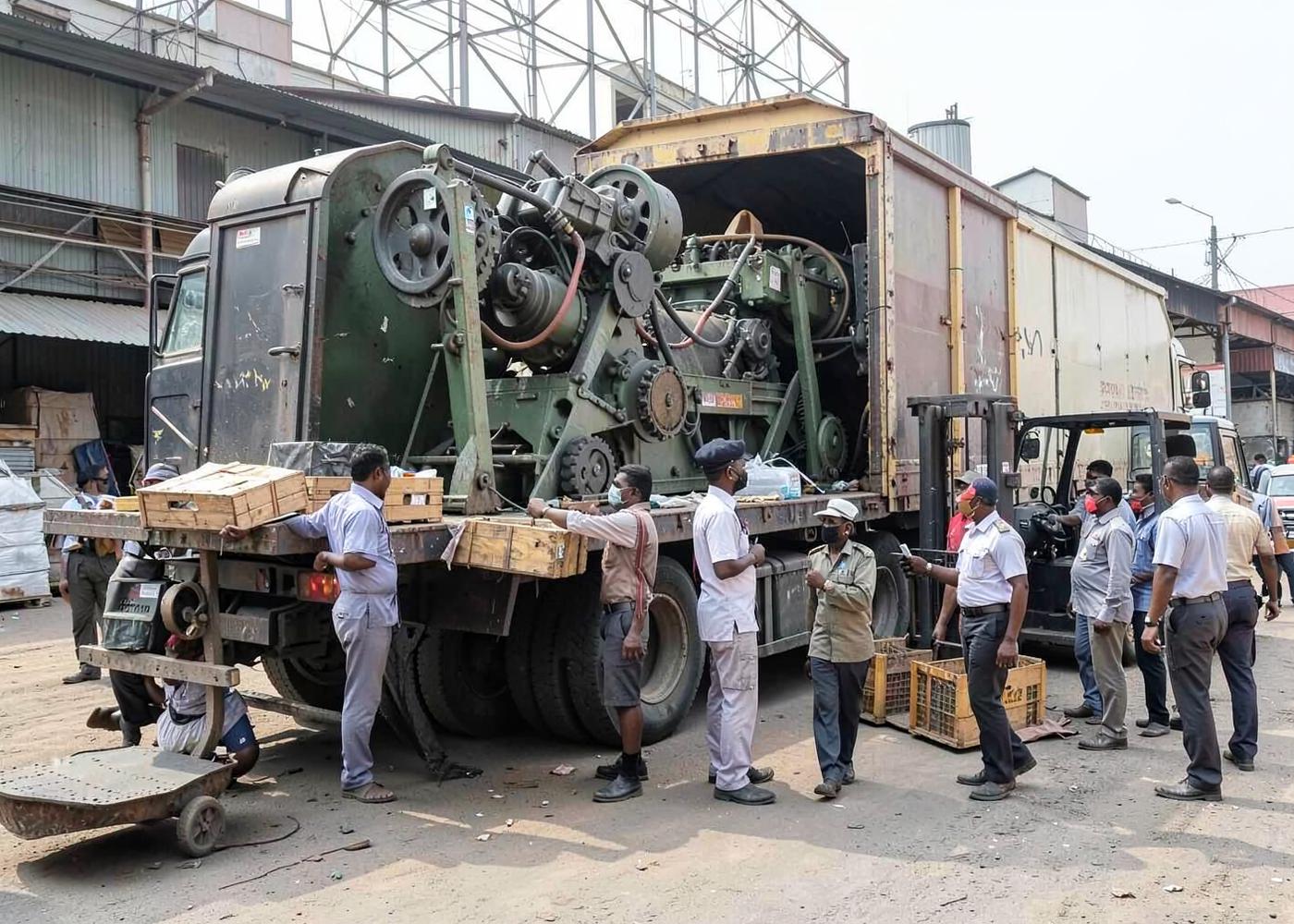 Loading in Gurgaon by Mukesh Car Career